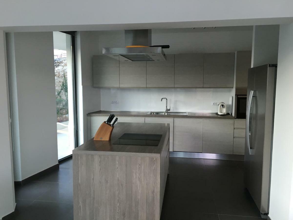 Blue Water Apartment Zrnovo Exterior photo