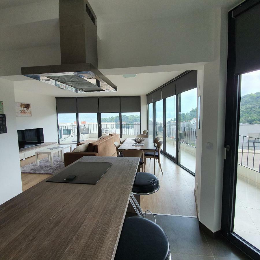 Blue Water Apartment Zrnovo Exterior photo